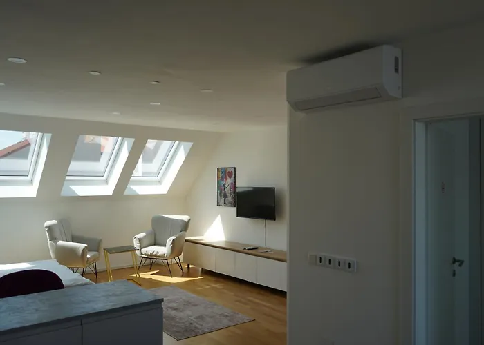 Vienna Lotus Apartments